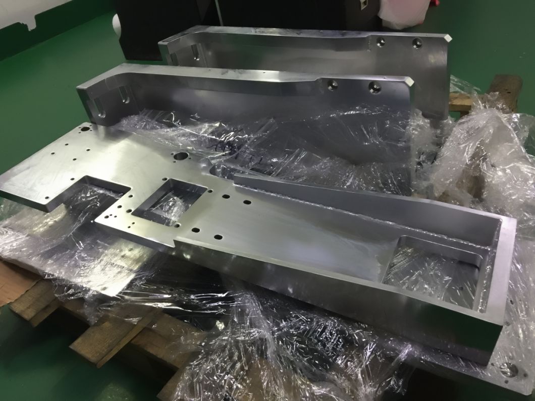 High Precision Lathe Turning Milling Metal CNC Machinery/Machined/Machining Parts